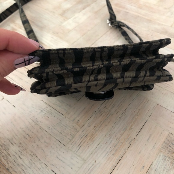 Baggallini Mini Wallet Crossbody Bag Black Green - Picture 6 of 8